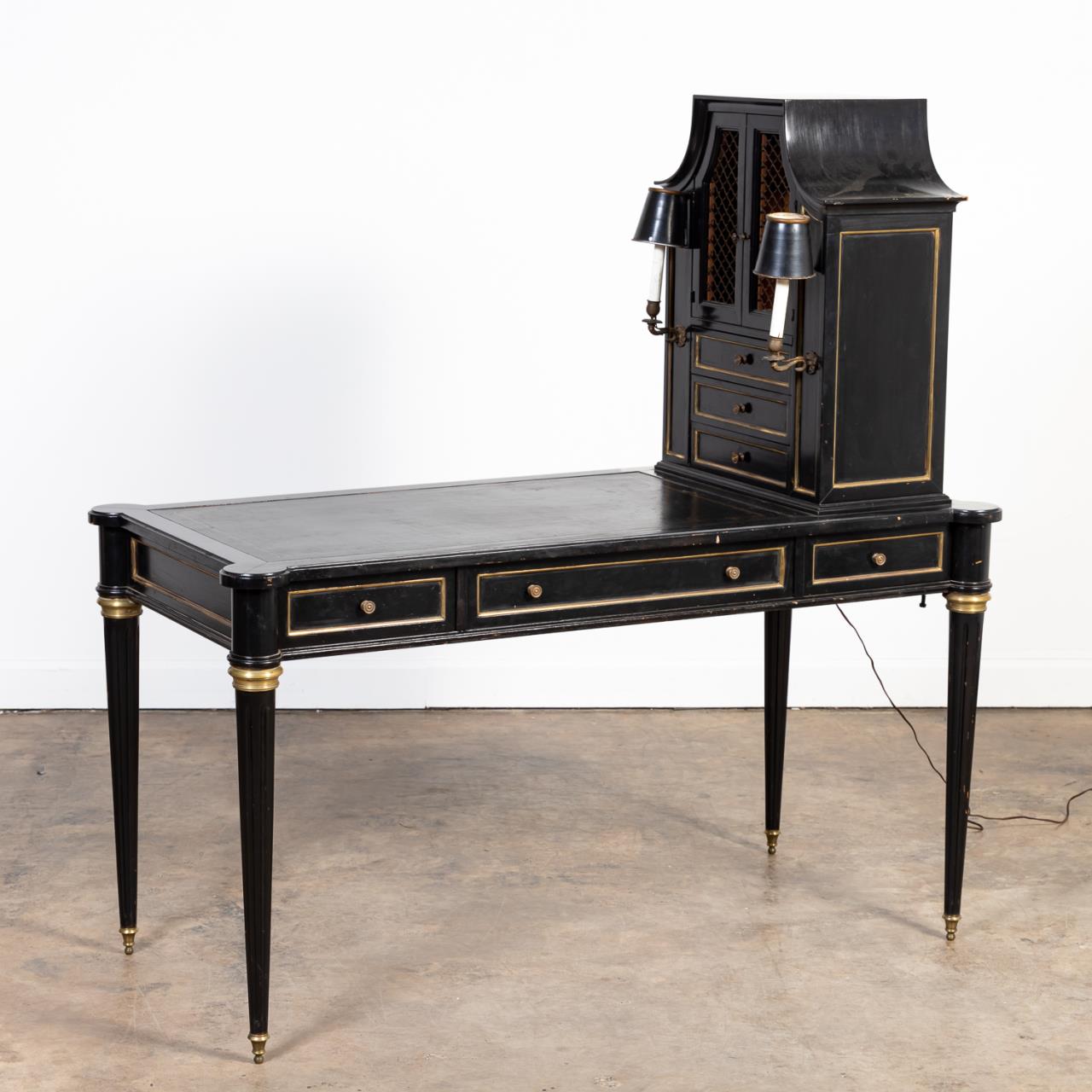 JANSEN, LOUIS XVI STYLE BUREAU PLAT