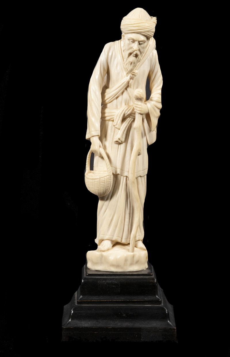 JAPANESE 19TH C. IVORY FIGURE OF