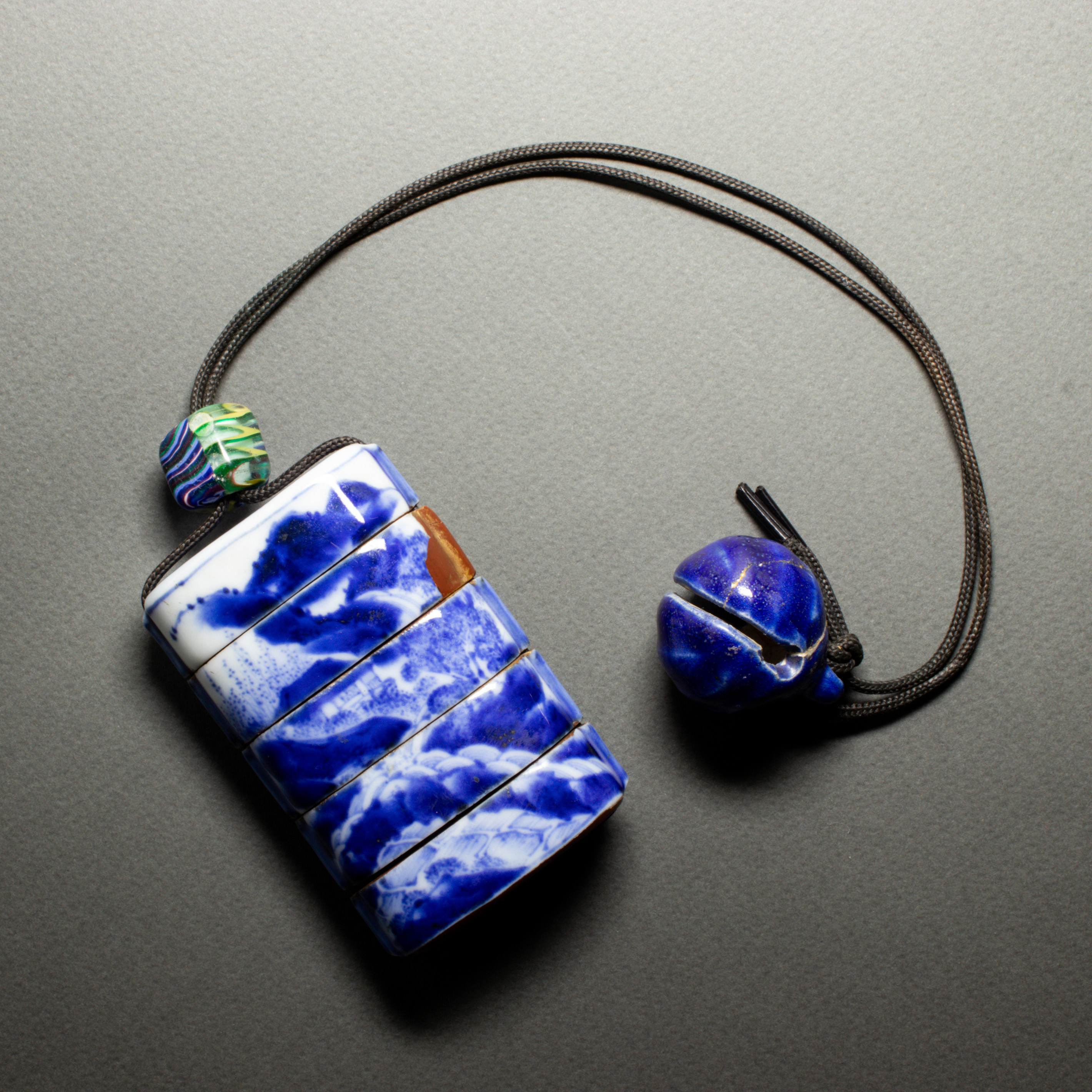 JAPANESE BLUE AND WHITE INRO