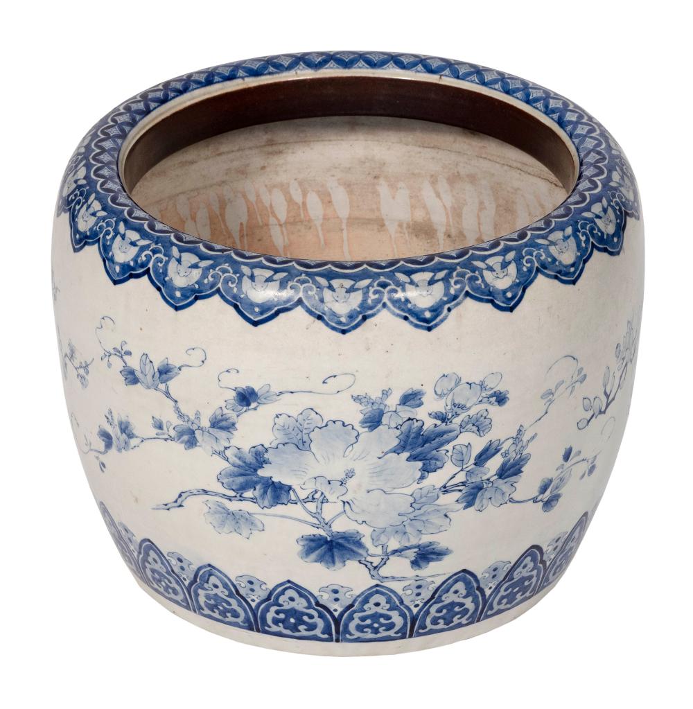 JAPANESE BLUE AND WHITE PORCELAIN