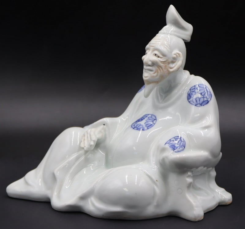 JAPANESE BLUE AND WHITE ROBED