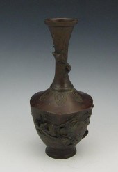 JAPANESE BRONZE BOTTLE VASE: E