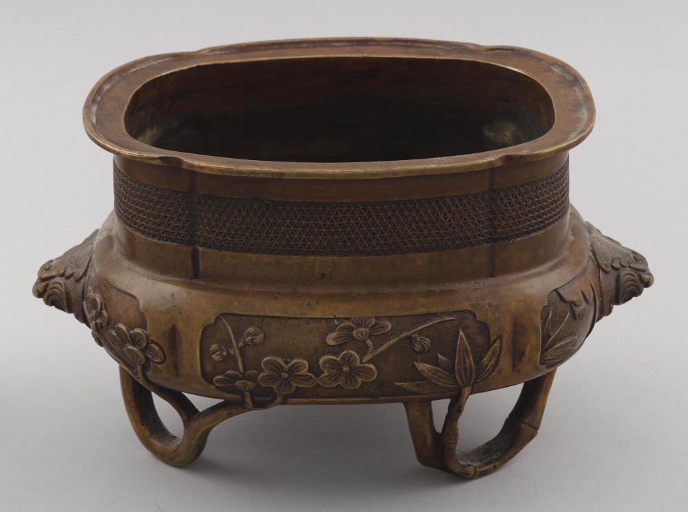 JAPANESE BRONZE CENSER HEIGHT 6”.