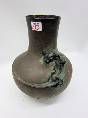JAPANESE BRONZE ''DRAGON'' VASE.