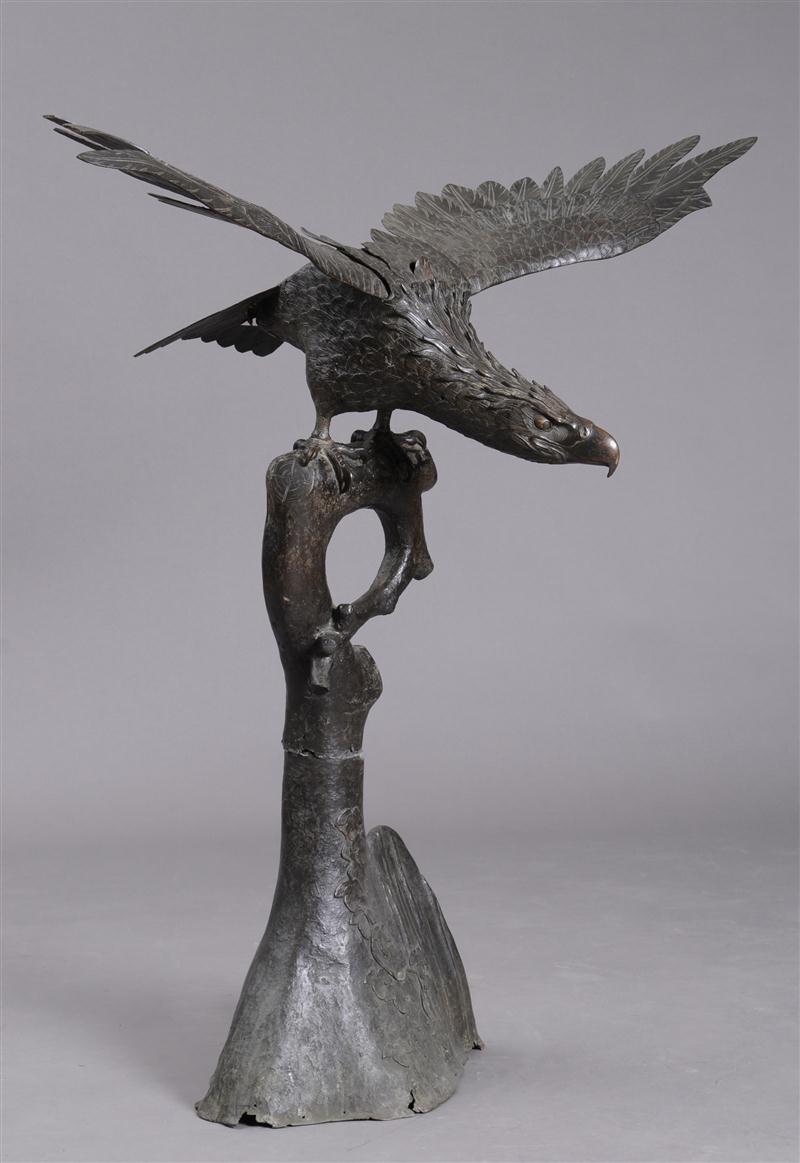 JAPANESE BRONZE FIGURE OF AN