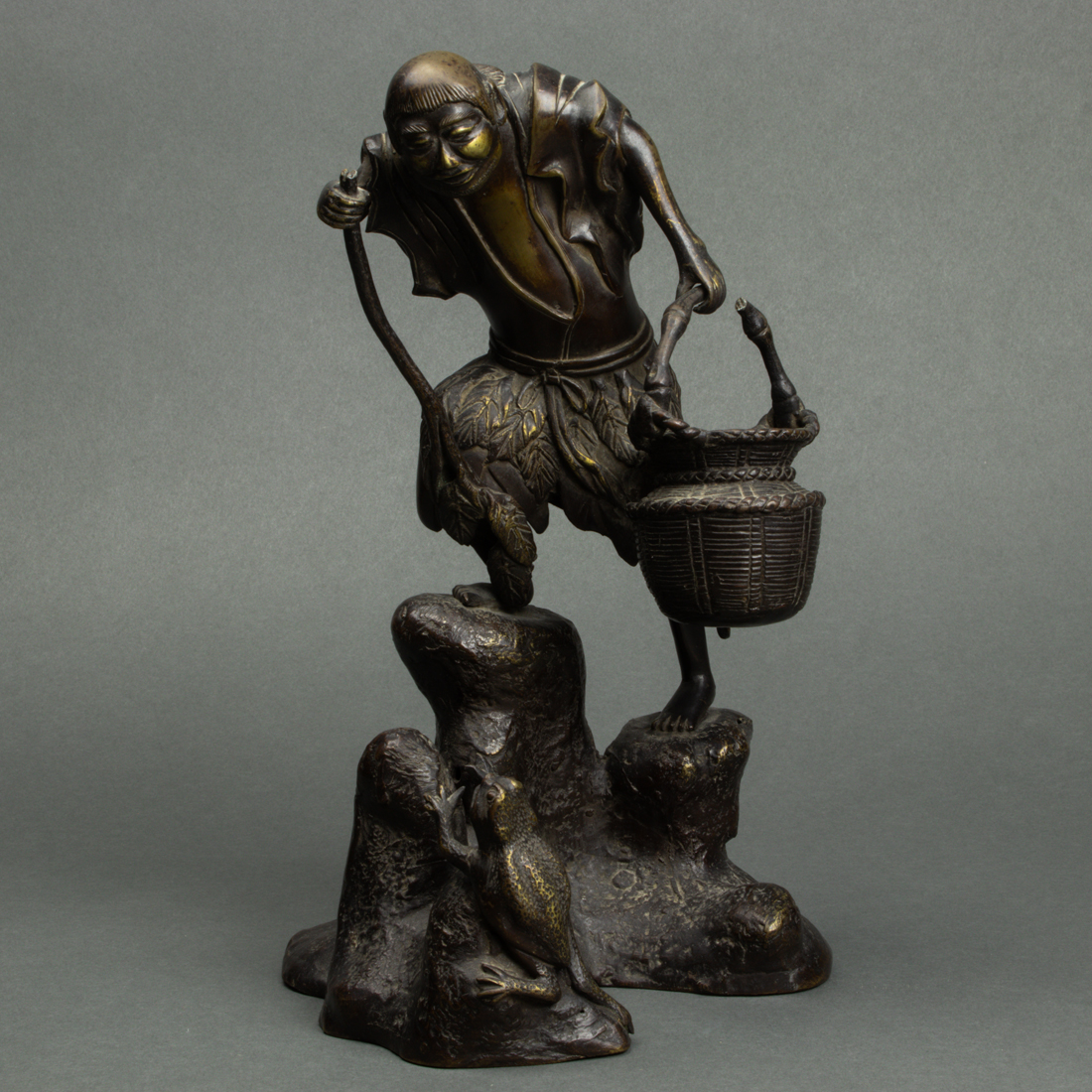 JAPANESE BRONZE FIGURE OF RYU