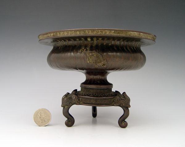 JAPANESE BRONZE IKEBANA: Bronze