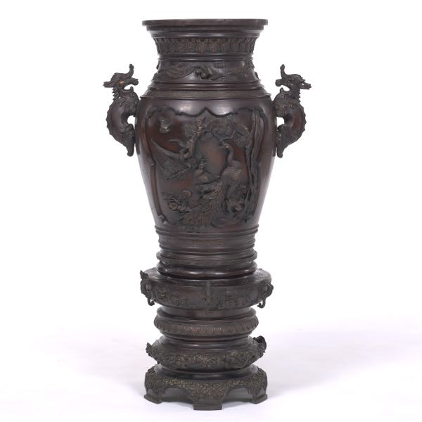 JAPANESE BRONZE SIGNED VASE