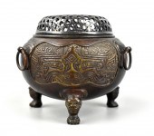 JAPANESE BRONZE TRIPOD CENSER