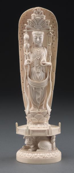 Japanese carved ivory figure