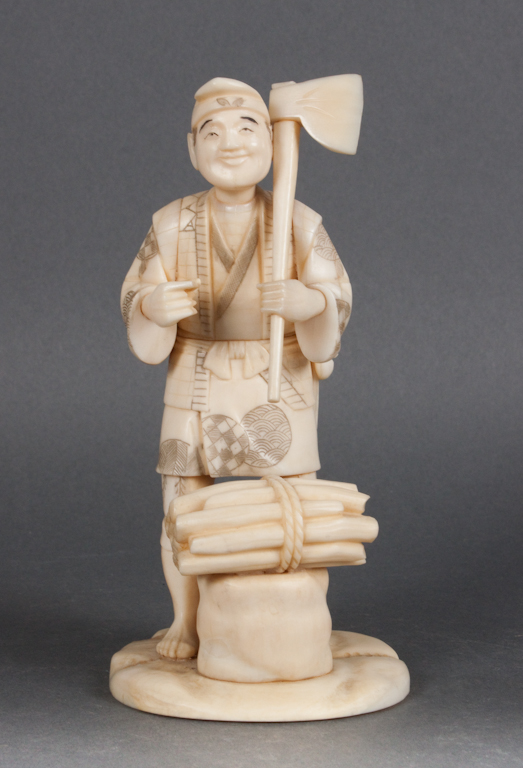 Japanese carved Ivory figure of a