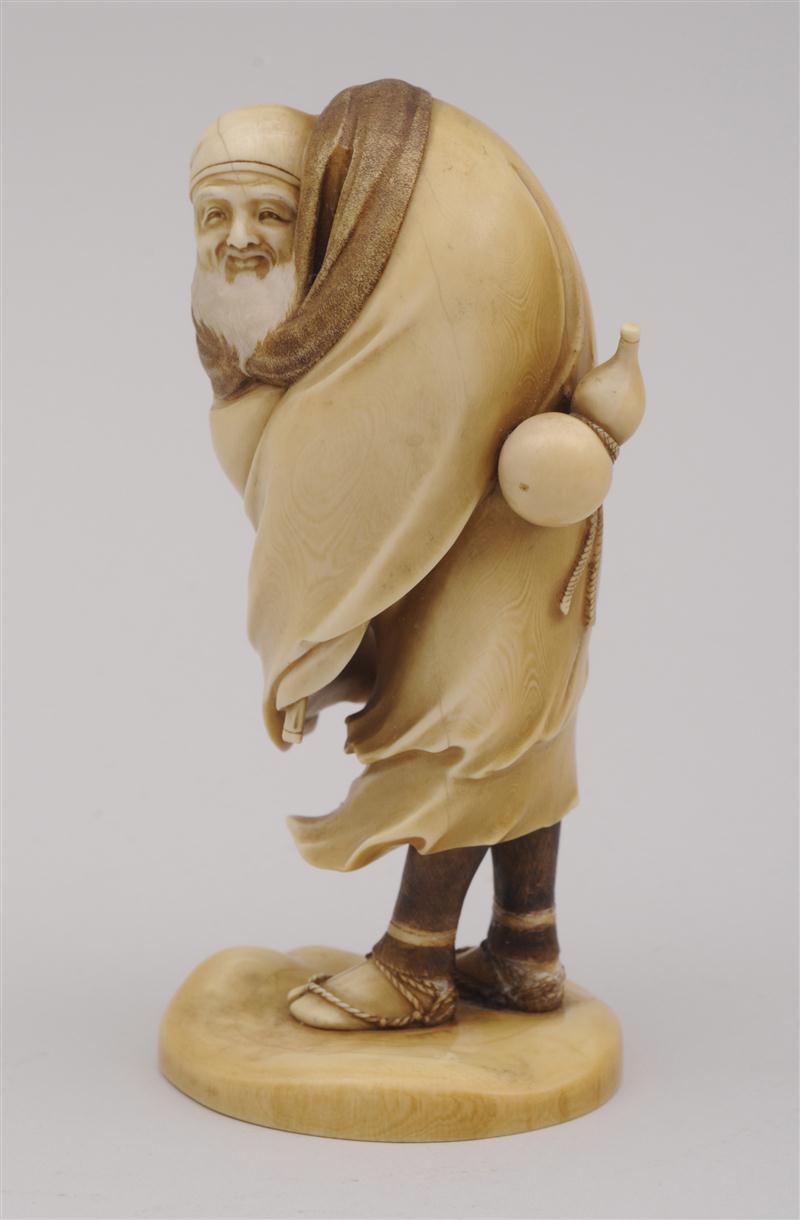 JAPANESE CARVED IVORY FIGURE OF