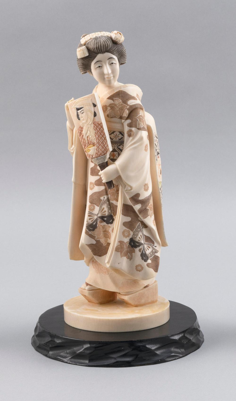 JAPANESE CARVED IVORY FIGURE OF A
