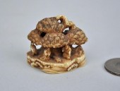 JAPANESE CARVED NETSUKEdepicti