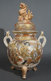JAPANESE EARTHENWARE SATSUMA-T