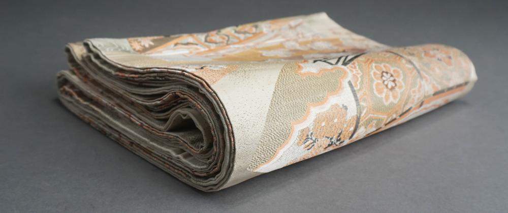 JAPANESE EMBROIDERED OBI L: 124 IN.
