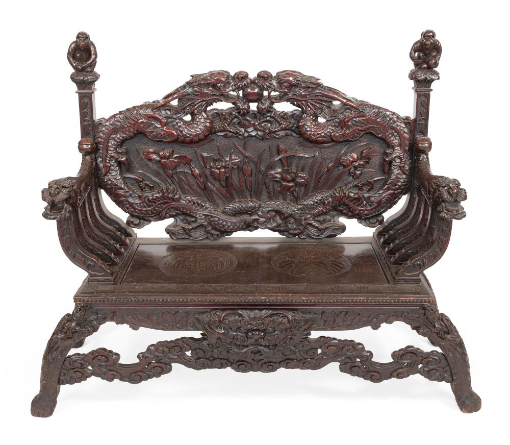 JAPANESE EXPORT ORNATELY CARVED