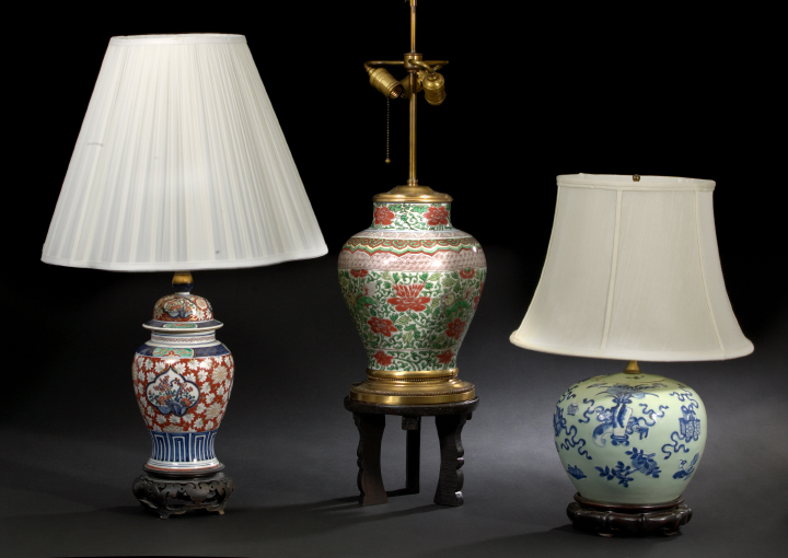 Japanese Imari Covered Baluster