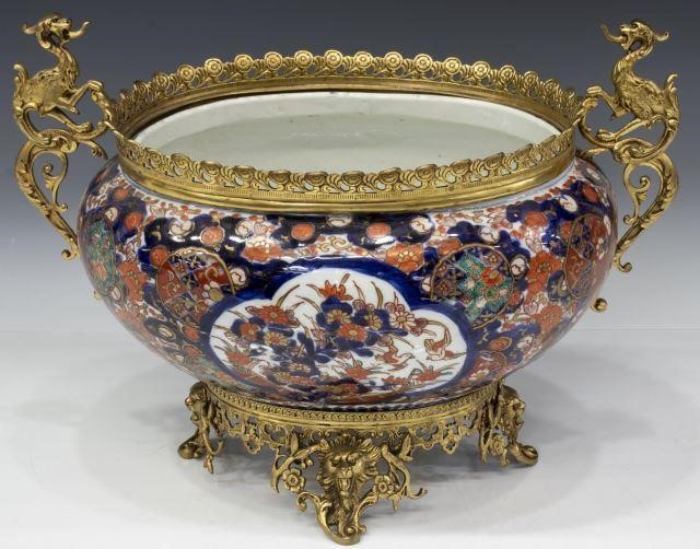 JAPANESE IMARI GILT METAL GRIFFEN
