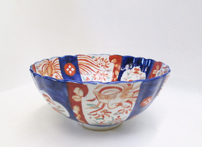 JAPANESE IMARI PORCELAIN BOWL