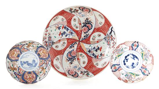 Japanese Imari porcelain charger