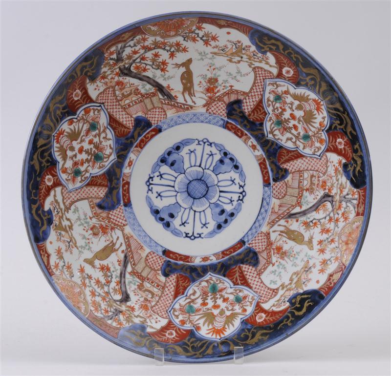 JAPANESE IMARI PORCELAIN CHARGER
