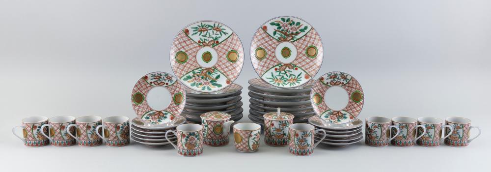 JAPANESE IMARI PORCELAIN