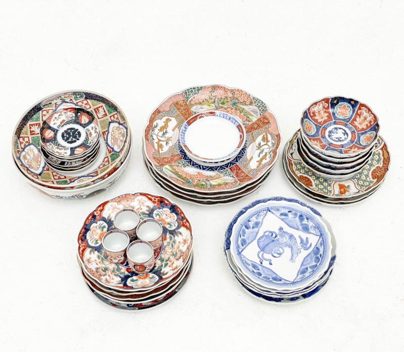 JAPANESE IMARI SERVICE WARE, 36