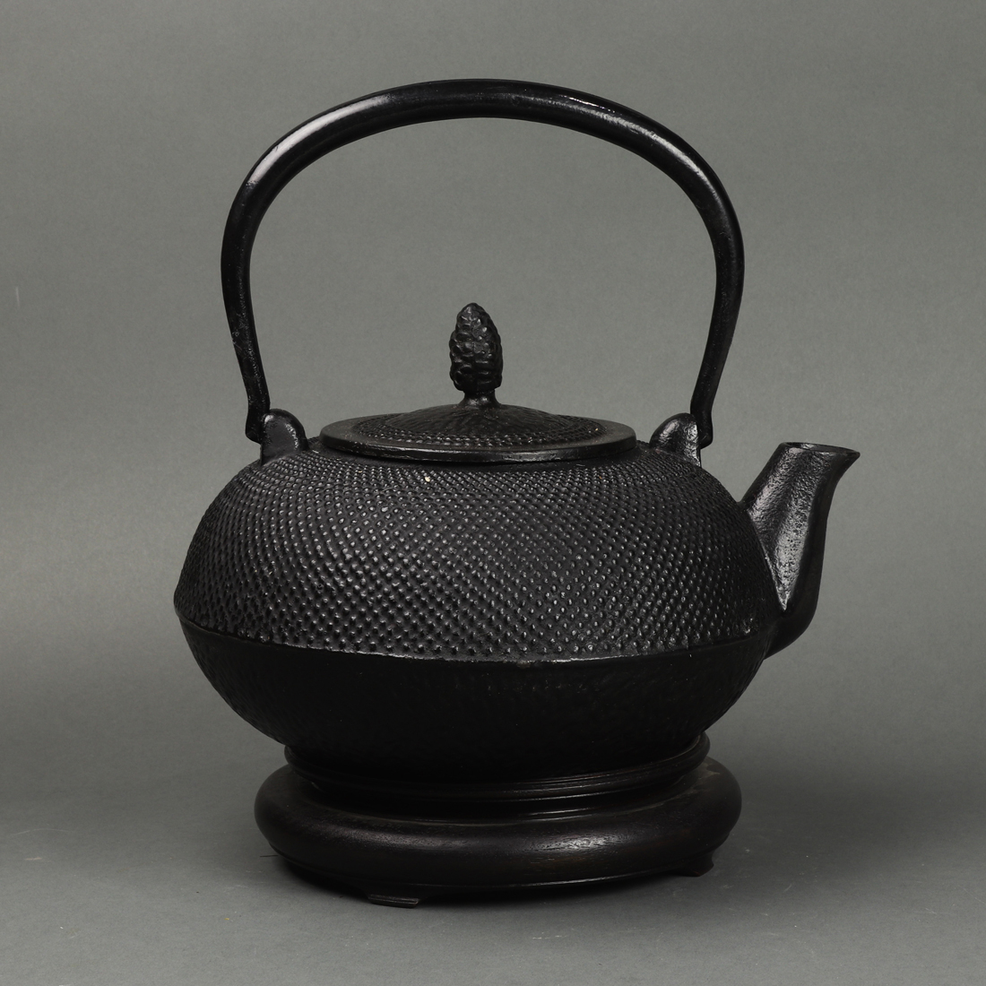 JAPANESE IRON TEA KETTLE Japanese