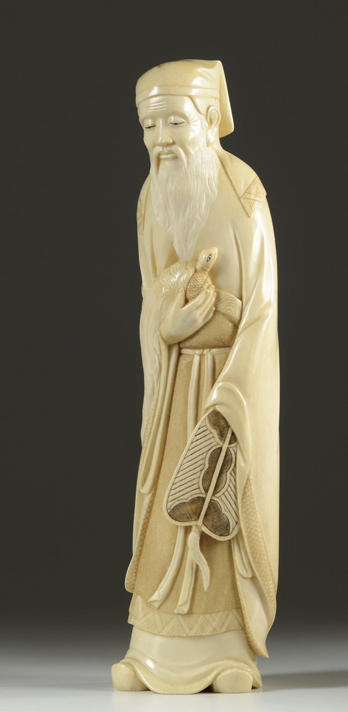 JAPANESE IVORY CARVED FIGURE