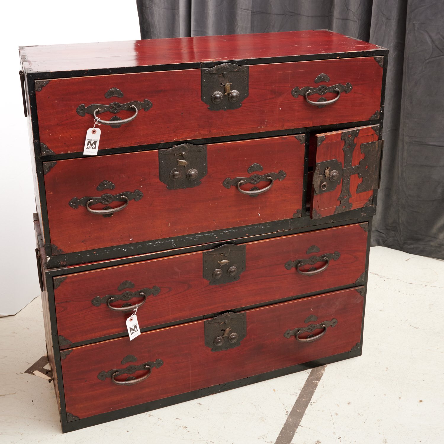 JAPANESE KEYAKI WOOD KIMONO TANSU