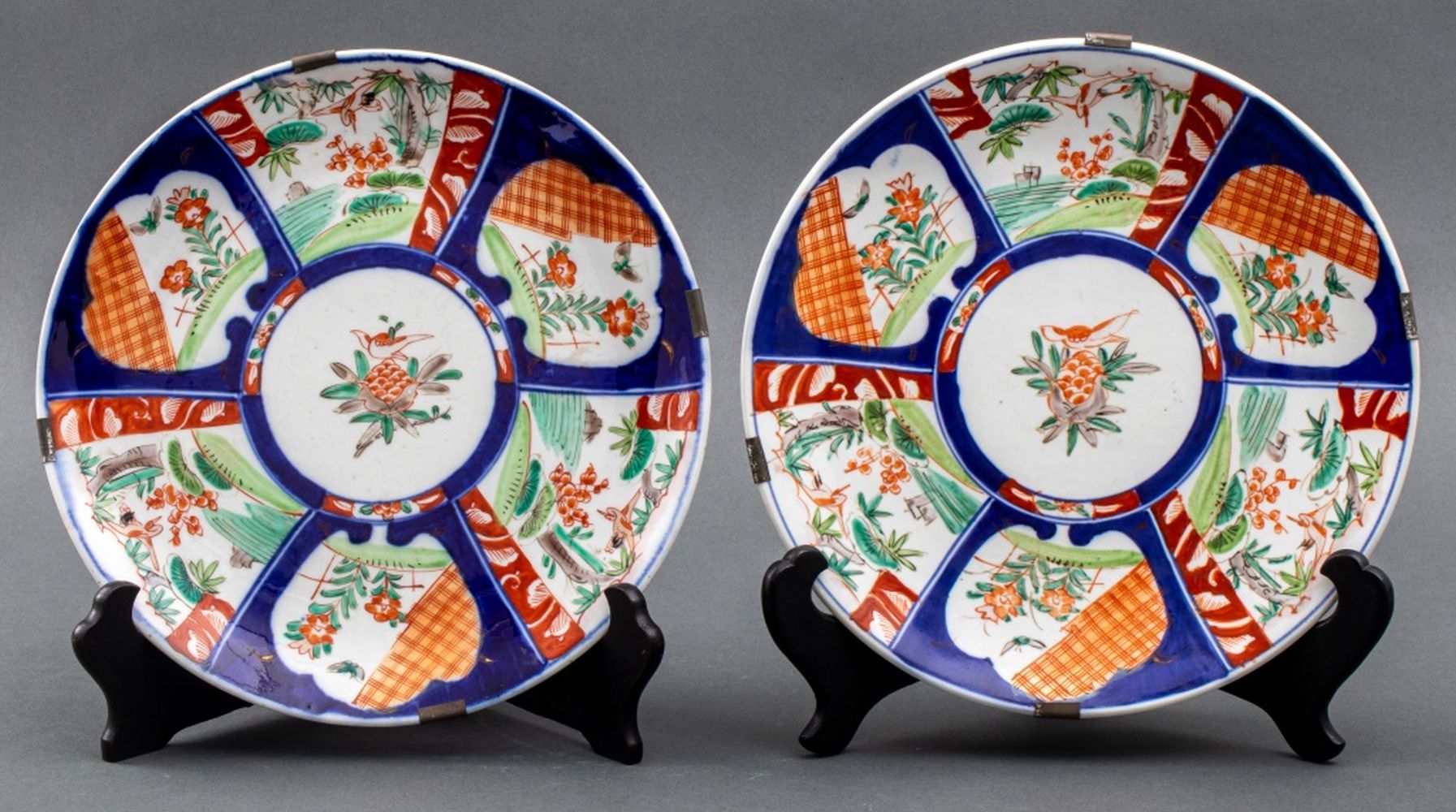 JAPANESE KO-IMARIA DISHES, PAIR