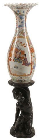 JAPANESE KUTANI PORCELAIN VASE ON