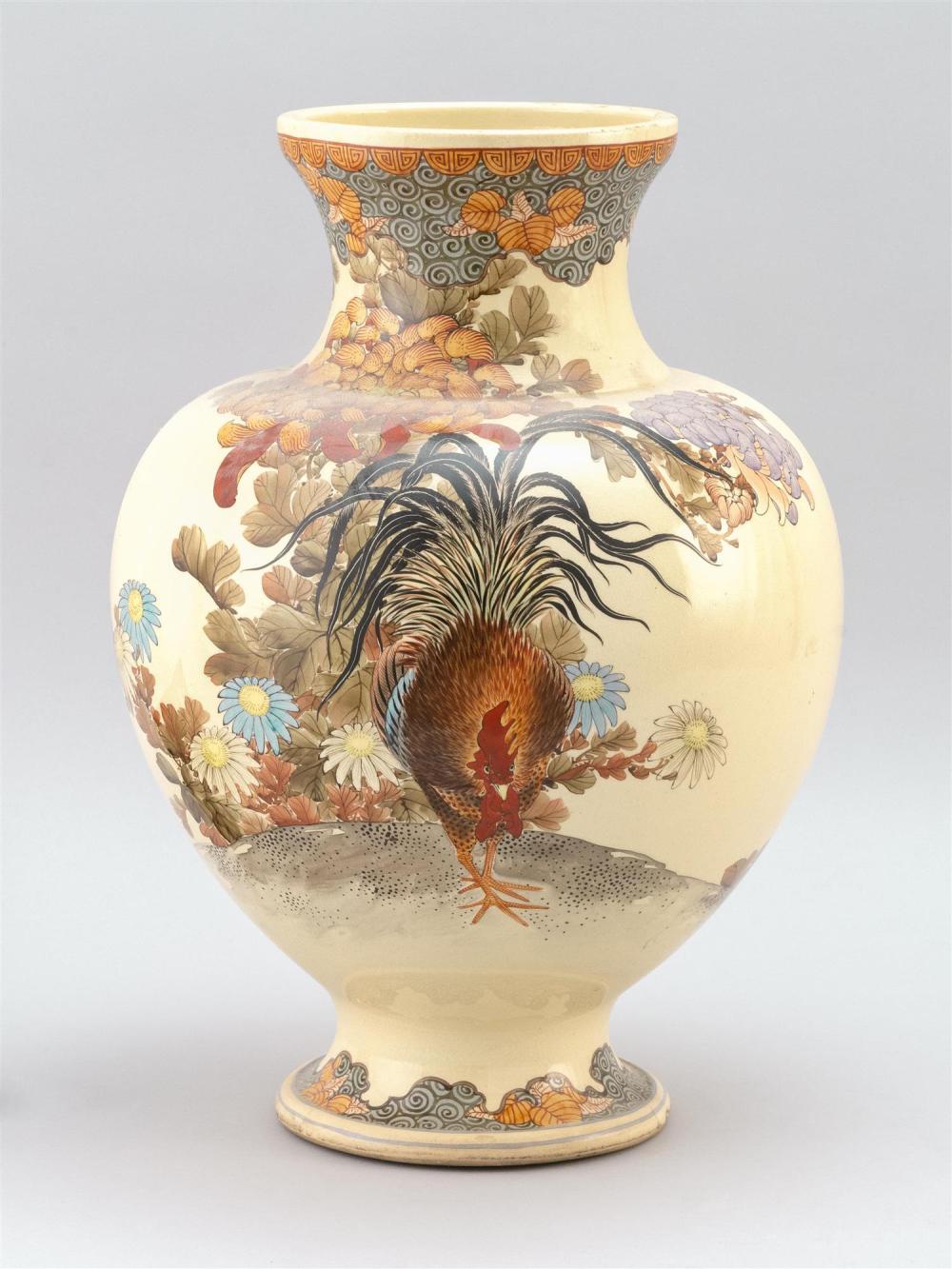 JAPANESE KYOTO POTTERY VASE MEIJI