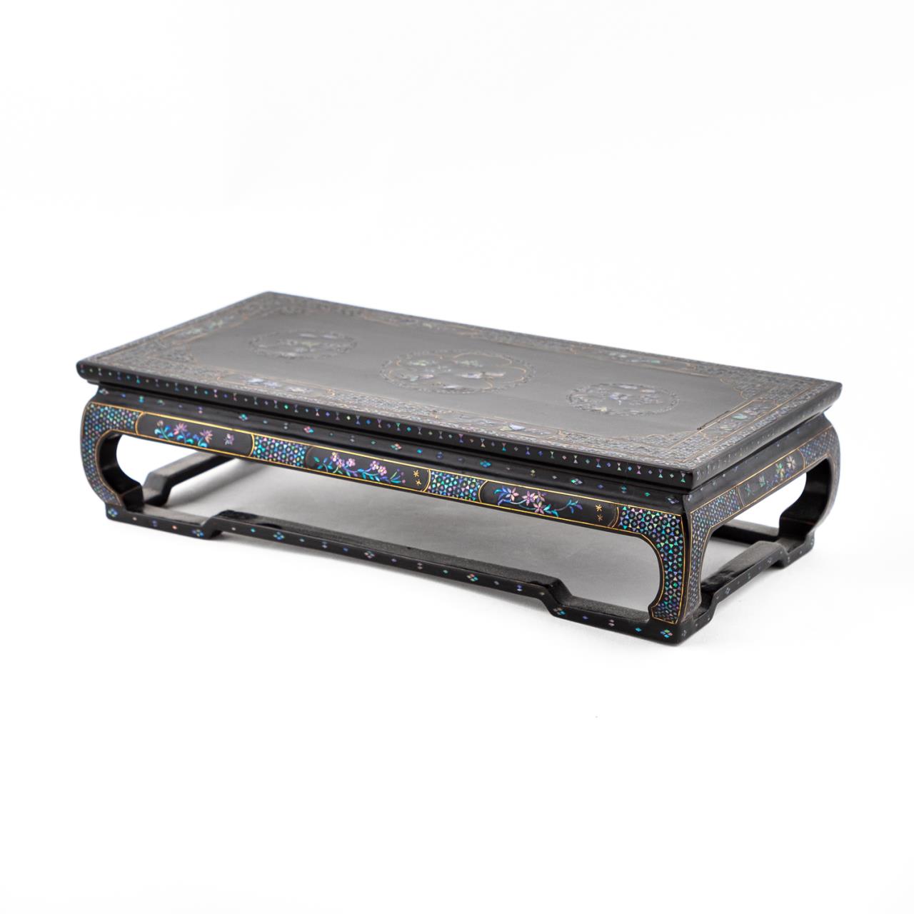 JAPANESE LAC BURGANTE STAND INCENSE