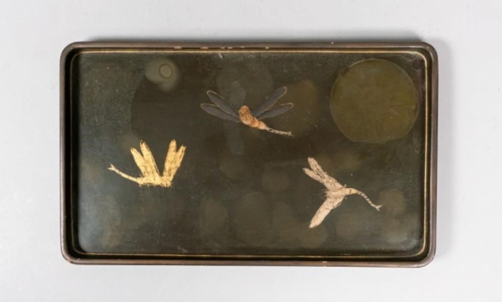 JAPANESE LACQUERED TRAYA 