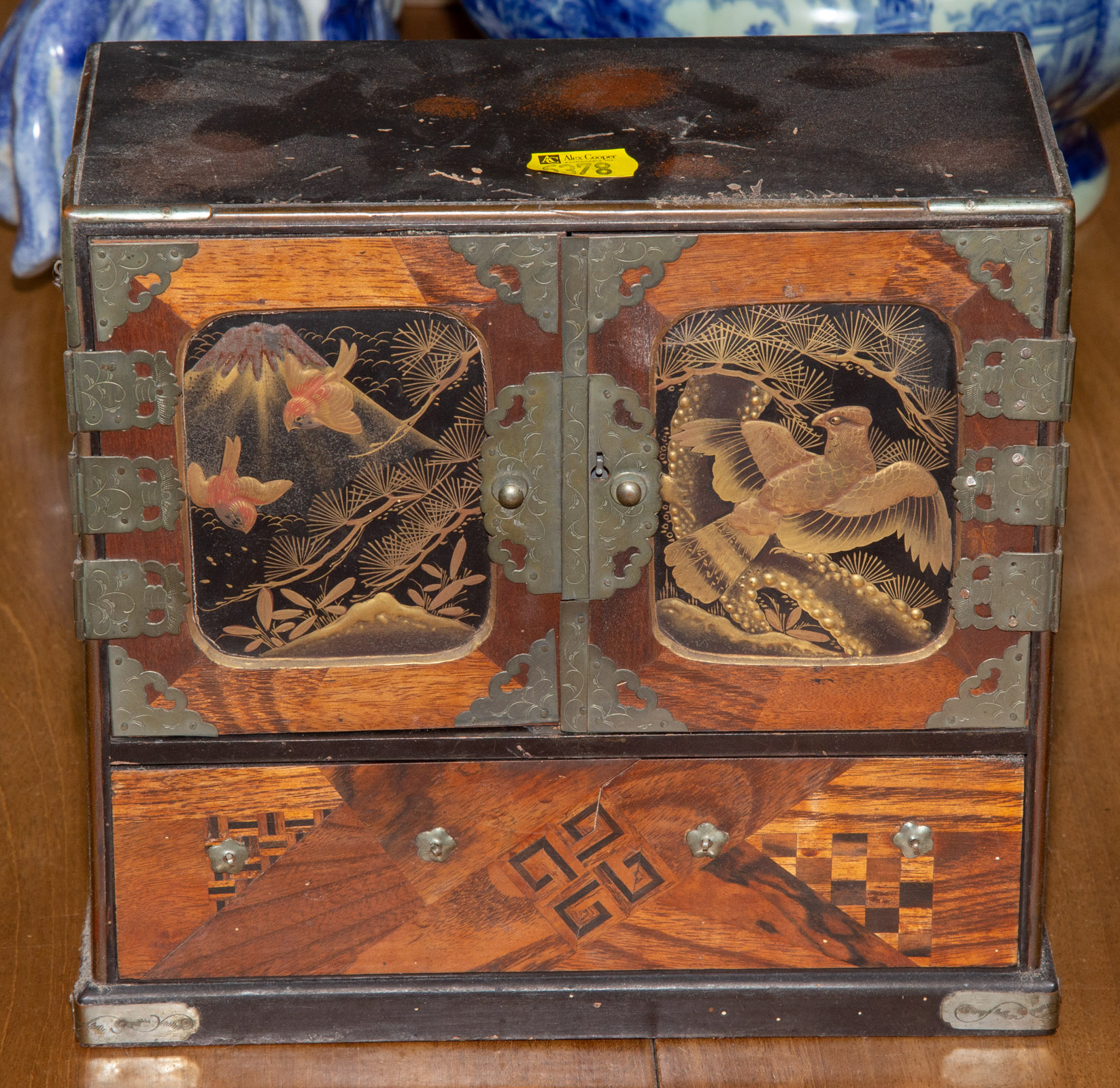 JAPANESE MARQUETRY JEWELRY BOX Late