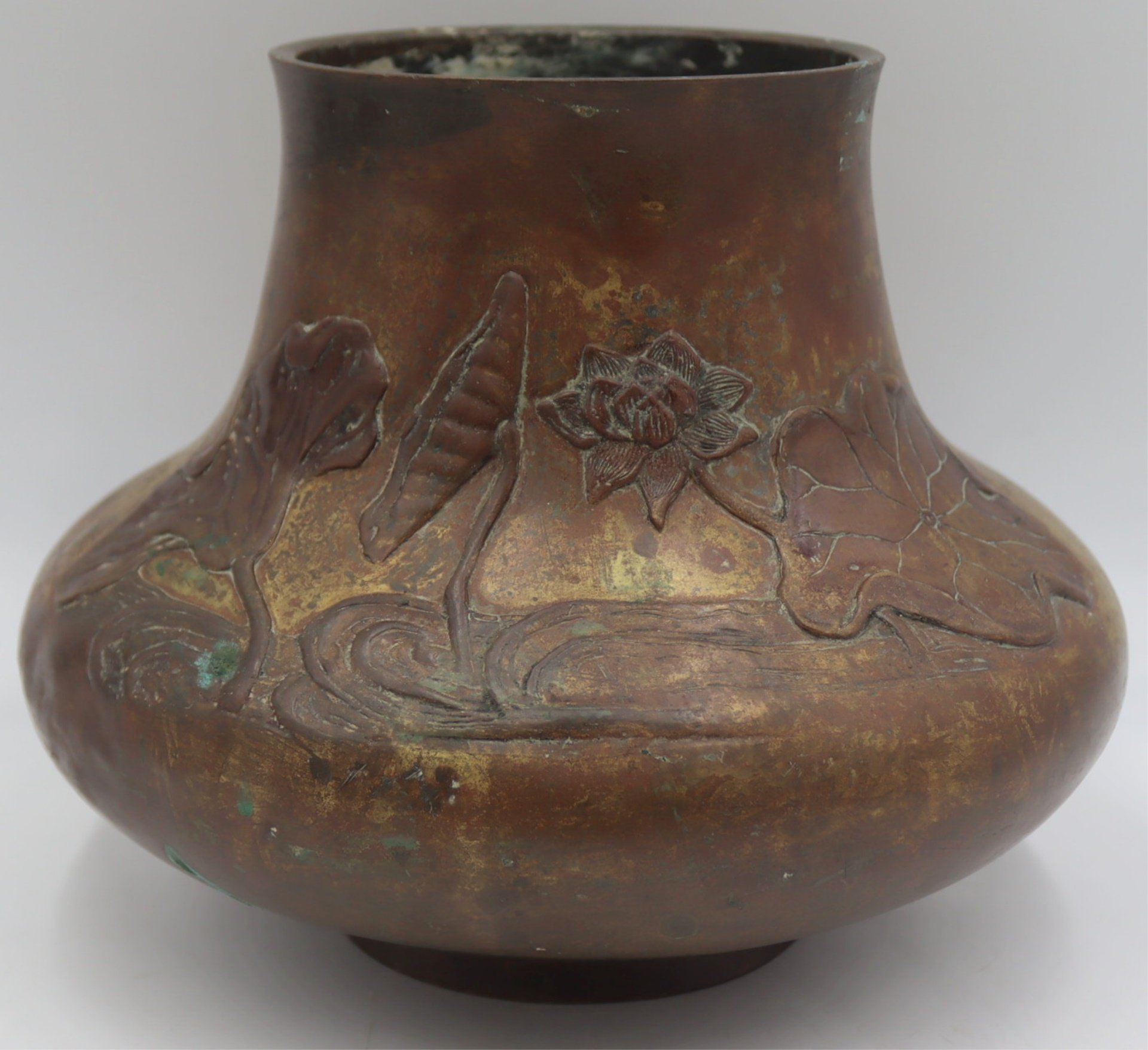 JAPANESE MEIJI BRONZE URN WITH LILY