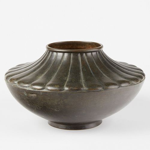 JAPANESE MEIJI BRONZE VASE