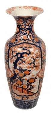 JAPANESE MEIJI PERIOD PORCELAI