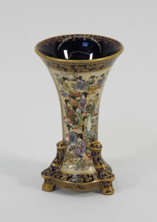JAPANESE MINIATURE FOOTED VASE