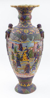 JAPANESE MONUMENTAL SATSUMA MO