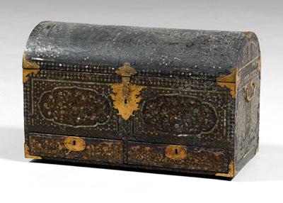 Japanese namban lacquered coffer,