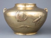 JAPANESE POLISHED BRONZE VASEJ