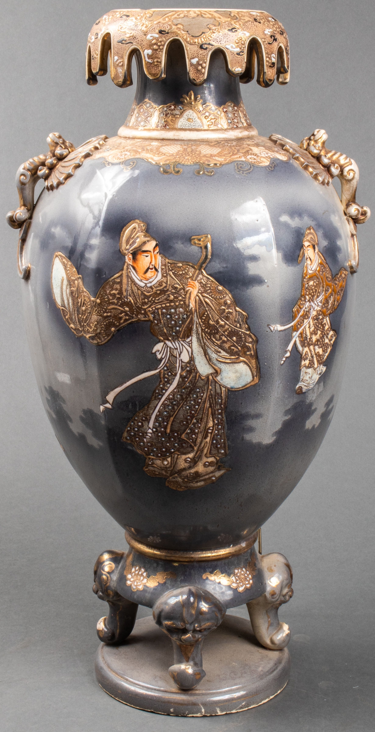 JAPANESE PORCELAIN & ENAMEL URN