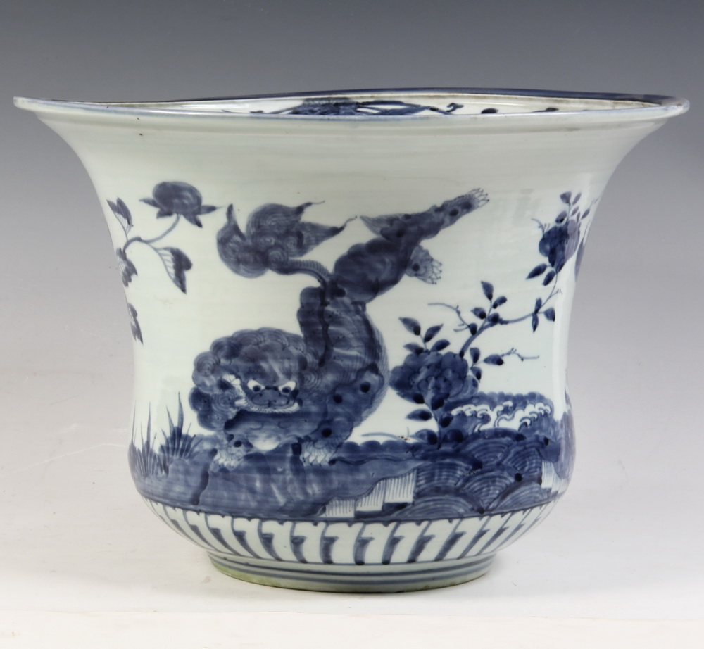 JAPANESE PORCELAIN JARDINIERE -