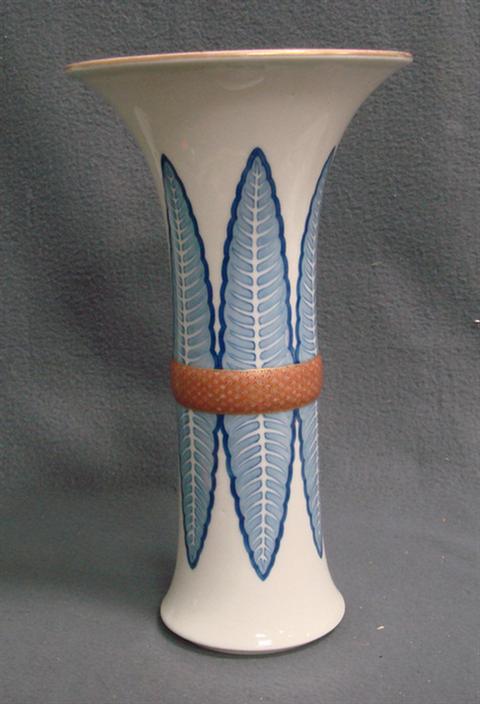 Japanese porcelain vase, acanthus