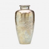Japanese. presentation vase. l