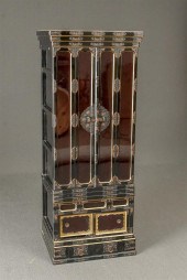 JAPANESE ROIRO AND GILT LACQUE