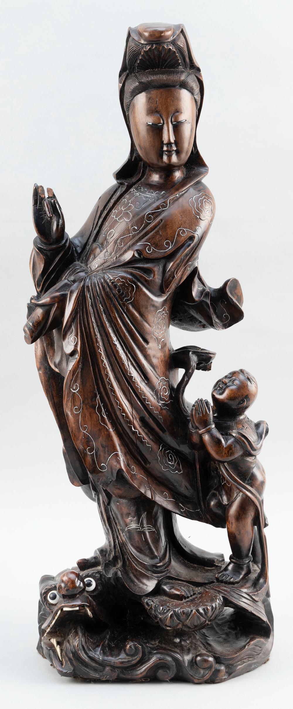 JAPANESE ROOTWOOD SCULPTURE OF A